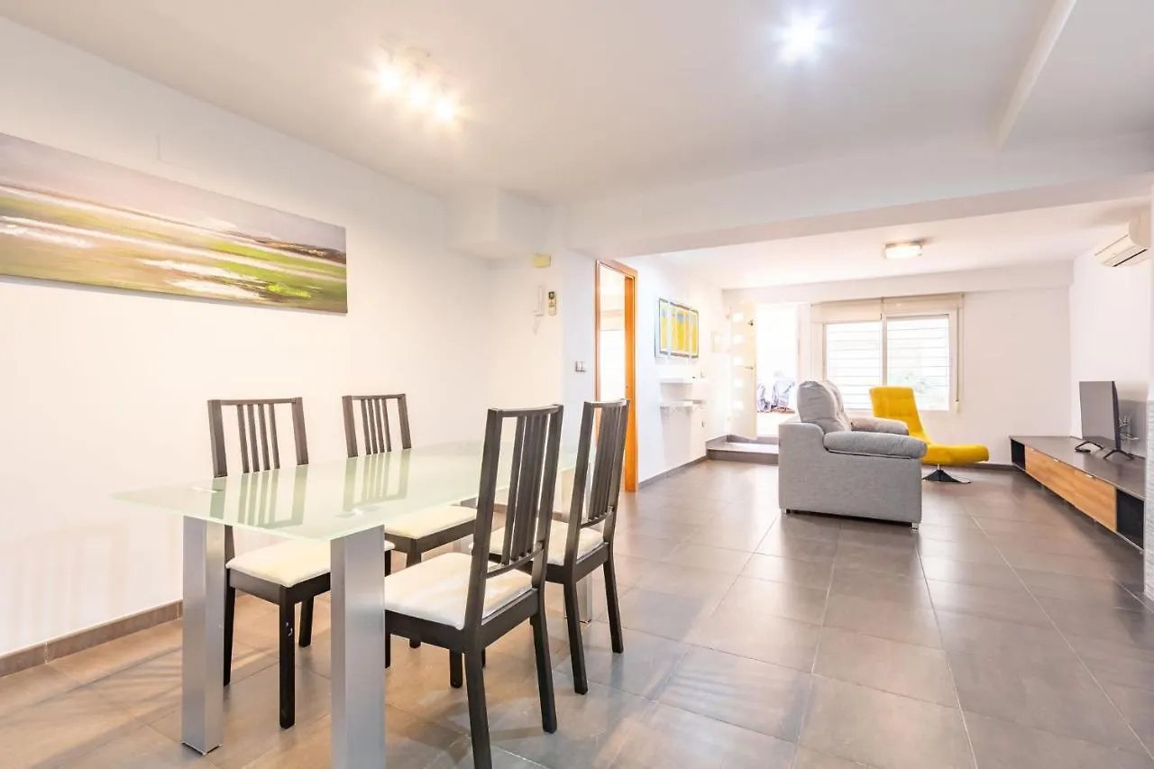Alhondiga Oasis Suite By Valcambre Sevilla 0*,  Spanien